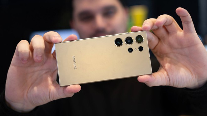 Sự cố camera của Samsung Galaxy S24 Ultra có thể phải đến tháng 6 mới được khắc phục - Ảnh 1.
