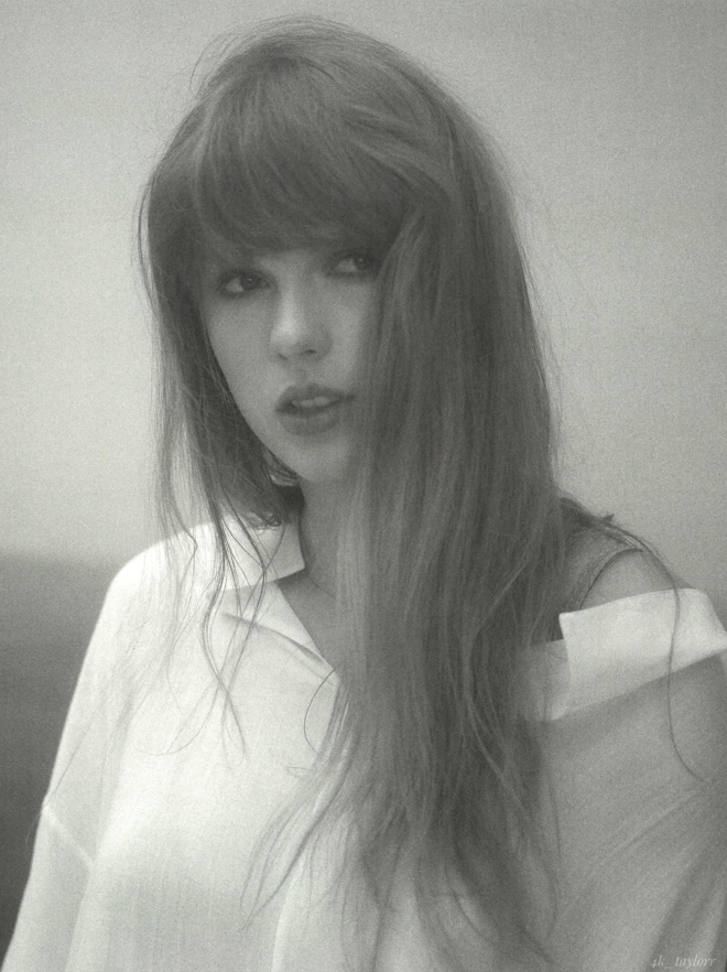 Taylor Swift tung 7749 phiên bản để tăng doanh thu album mới, song thành tích vẫn kém xa 1 người! - Ảnh 1.