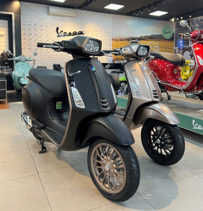 Soi giá xe Vespa tháng 4/2024, có một mẫu giảm 10 triệu đồng, ai muốn mua đừng bỏ lỡ! - Ảnh 3.