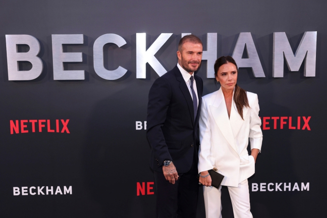 Cựu Hoa hậu Anh kể về lần chạm mặt David Beckham giữa trời mưa, cảm thấy lúng túng và xấu hổ khi nghe một câu nói - Ảnh 3.