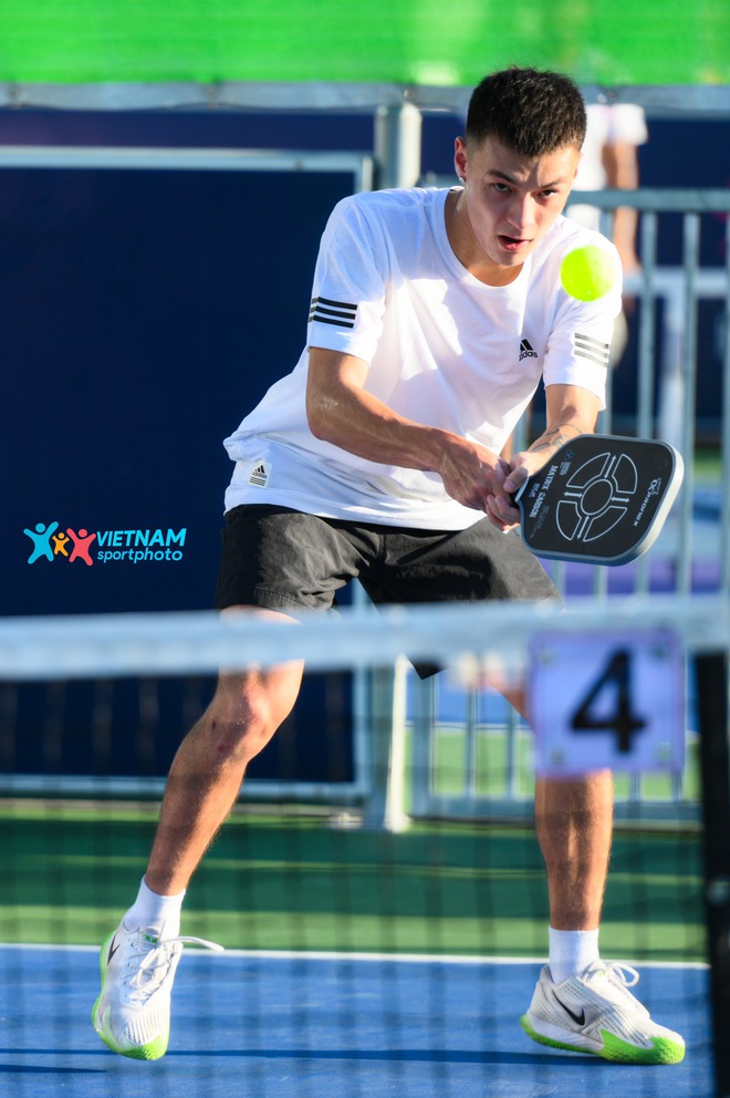 Chùm ảnh đẹp: Dàn trai xinh gái đẹp thi đấu bùng nổ trong ngày khai mạc Giải Pickleball châu Á tại Việt Nam - Ảnh 9.