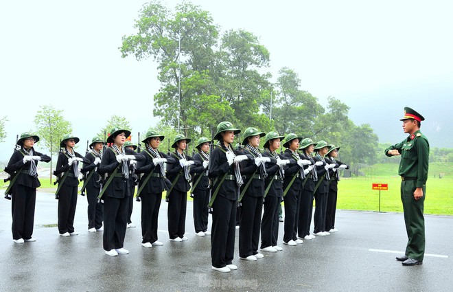 Bóng hồng phương Nam sẵn sàng cho cuộc diễu binh trọng đại ở Điện Biên - Ảnh 7.