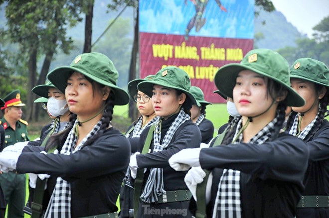 Bóng hồng phương Nam sẵn sàng cho cuộc diễu binh trọng đại ở Điện Biên - Ảnh 11.