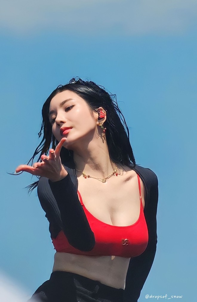 Waterbomb - Lễ hội nhạc nước sexy nhất Hàn Quốc: BLACKPINK phá đảo mùa hè, một nhân tố bất ngờ nổi tiếng, HyunA - Sunmi ai hot hơn? - Ảnh 17.