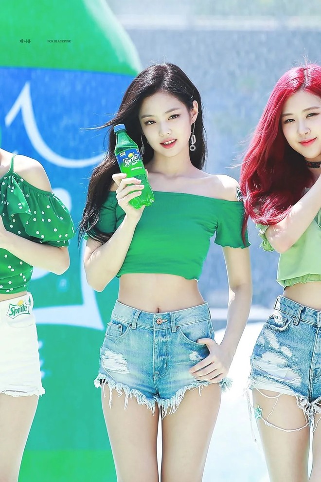Waterbomb - Lễ hội nhạc nước sexy nhất Hàn Quốc: BLACKPINK phá đảo mùa hè, một nhân tố bất ngờ nổi tiếng, HyunA - Sunmi ai hot hơn? - Ảnh 6.