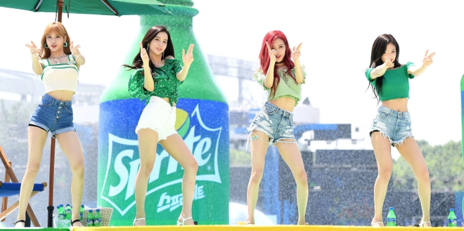 Waterbomb - Lễ hội nhạc nước sexy nhất Hàn Quốc: BLACKPINK phá đảo mùa hè, một nhân tố bất ngờ nổi tiếng, HyunA - Sunmi ai hot hơn? - Ảnh 3.