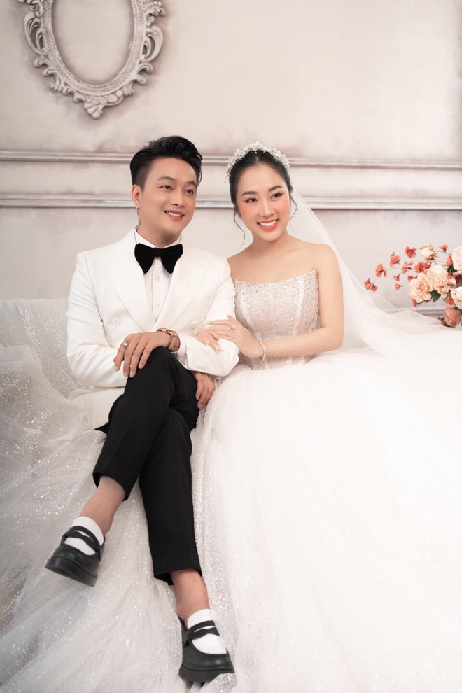 HOT: Ca sĩ TiTi (HKT) kết hôn vào tháng 4, sắc vóc gợi cảm của cô dâu gây ấn tượng - Ảnh 5.