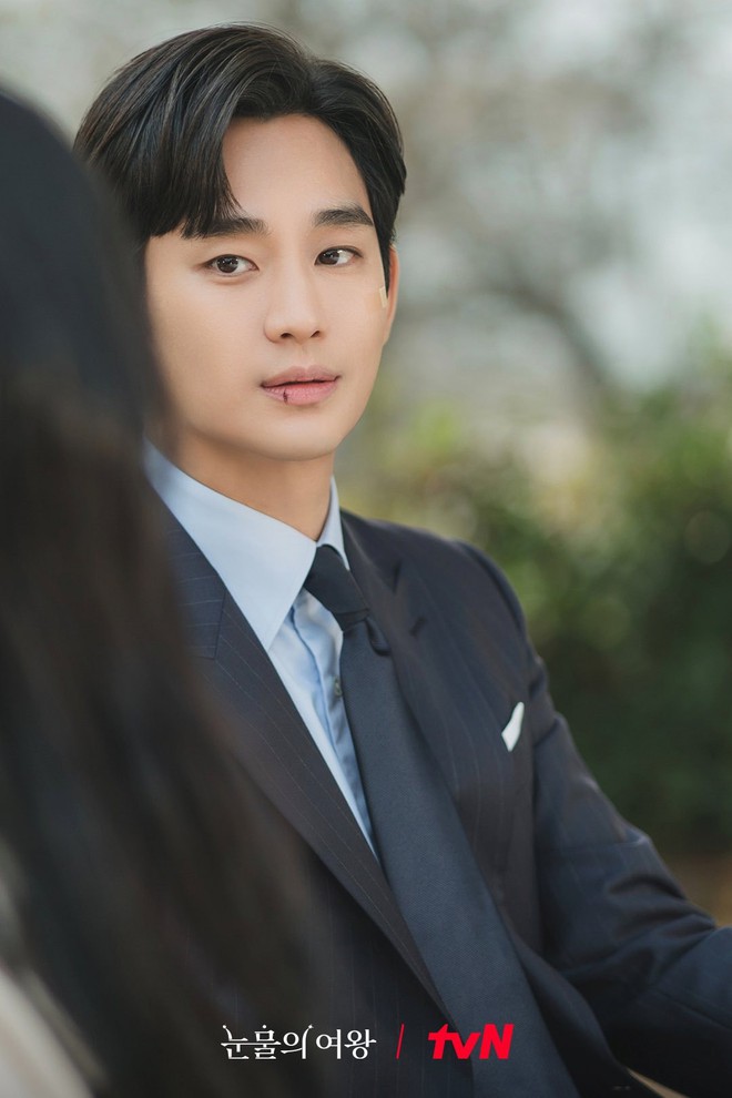 Queen of Tears gây náo loạn MXH, netizen phát cuồng với visual hack tuổi của Kim Soo Hyun - Ảnh 5.