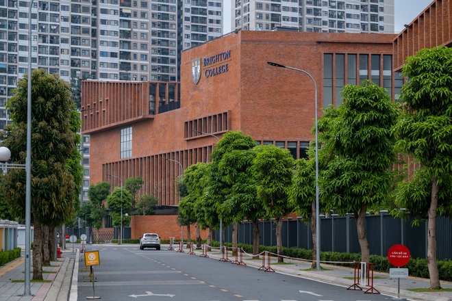 Có gì ở ngôi trường quốc tế xịn - sang - siêu hiện đại mới toanh ở Hà Nội, học phí hơn 800 triệu/năm? - Ảnh 1.