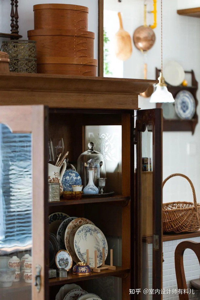 Hai vợ chồng mua căn nh&agrave; nhỏ c&oacute; ban c&ocirc;ng, tự trang ho&agrave;ng v&agrave; tạo ra tổ ấm cực chill - Ảnh 8.