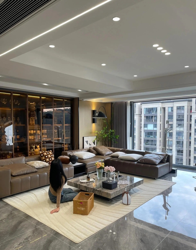 Căn nh&agrave; rộng 138m2 của c&ocirc; g&aacute;i 9x ai nh&igrave;n cũng m&ecirc; - Ảnh 3.