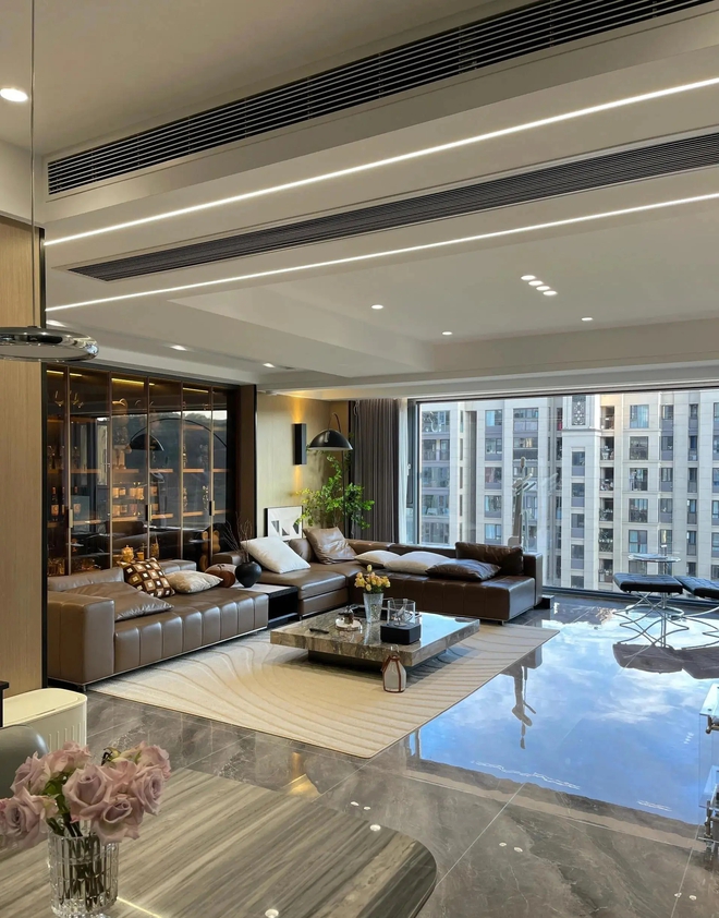 Căn nh&agrave; rộng 138m2 của c&ocirc; g&aacute;i 9x ai nh&igrave;n cũng m&ecirc; - Ảnh 2.