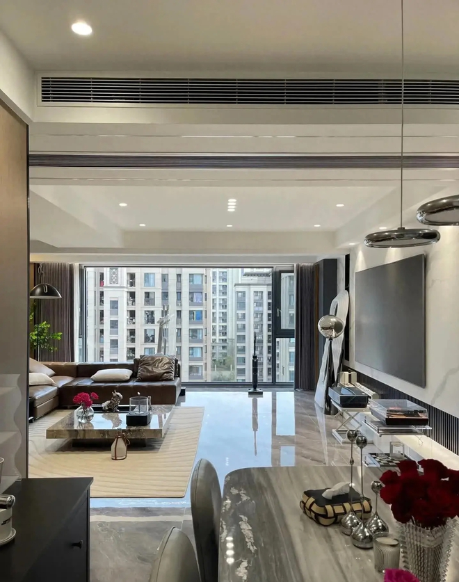 Căn nh&agrave; rộng 138m2 của c&ocirc; g&aacute;i 9x ai nh&igrave;n cũng m&ecirc; - Ảnh 1.