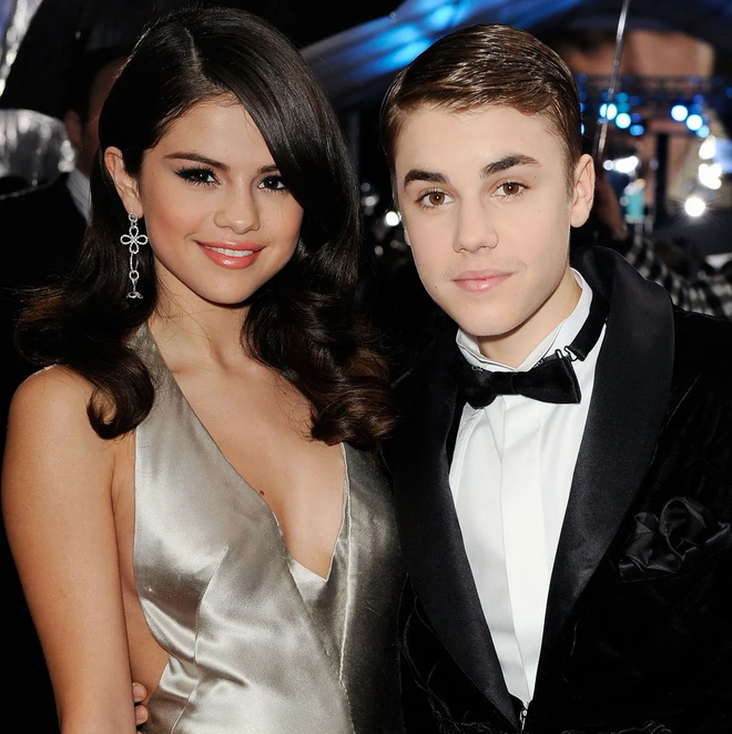 Selena Gomez: Bậc thầy lôi kéo sự chú ý có thuật toán và chấp niệm 14 năm với Justin Bieber - Ảnh 1.