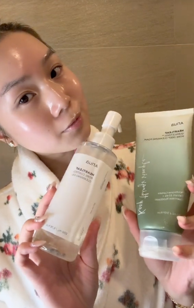 2 combo tẩy trang + rửa mặt được beauty blogger xứ Hàn chỉ đích danh giúp trị mụn, kiềm dầu và cấp ẩm hiệu quả - Ảnh 3.