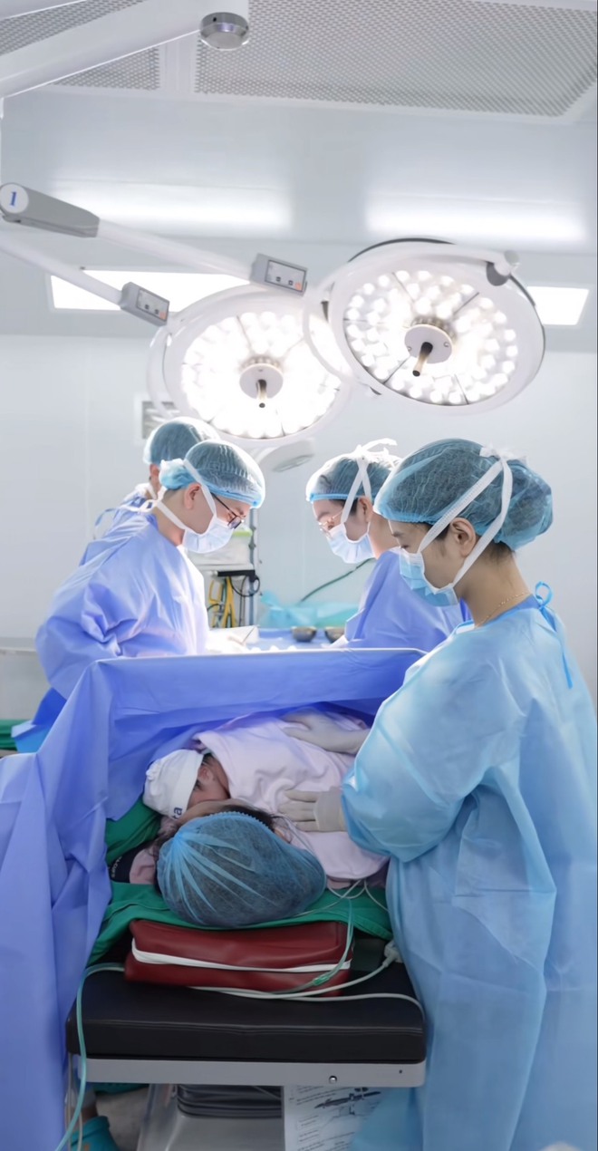Chị mẹ chất nhất Bắc Giang: Chi 300 triệu sắm đồ bỉm sữa, book phòng tổng thống đi đẻ sướng ngang nghỉ dưỡng - Ảnh 7.