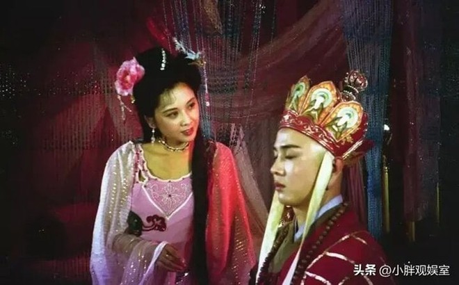 Những b&iacute; mật sau cảnh T&acirc;y Lương nữ vương tỏ t&igrave;nh với Đường Tăng - Ảnh 7.