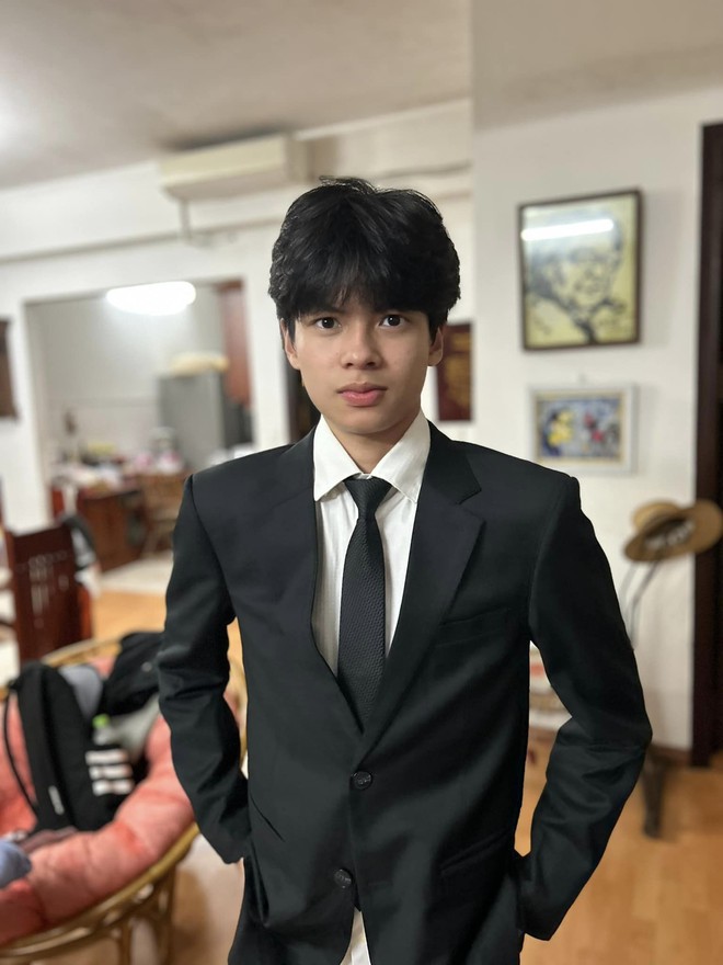 Nh&oacute;c tỳ Vbiz g&acirc;y sốt v&igrave; visual như so&aacute;i ca, h&oacute;a ra l&agrave; em b&eacute; từng g&acirc;y b&atilde;o c&aacute;ch đ&acirc;y 10 năm - Ảnh 2.
