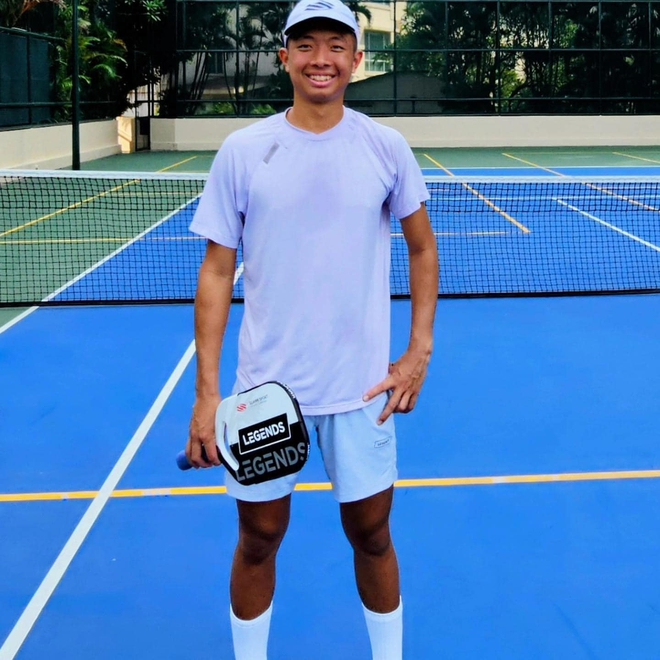 Thần đồng pickleball người Mỹ gốc Việt chỉ thiếu 1 điểm để đánh bại hạng 2 thế giới, trận thua quá sát sao gây tiếc nuối - Ảnh 4.