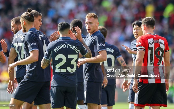 Man City vô địch Ngoại hạng Anh, tạo nên kỷ lục chưa từng có trong lịch sử - Ảnh 15.