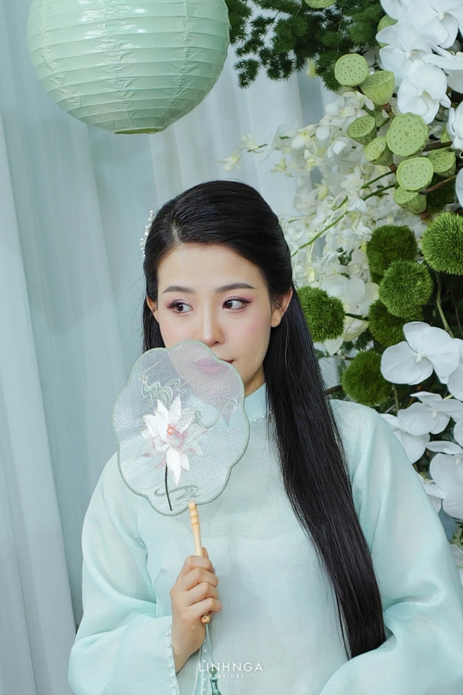 Hồng Duy được mẹ vợ dặn d&ograve; kĩ lưỡng trước khi trao gửi con g&aacute;i, một cầu thủ duy nhất c&oacute; mặt tại lễ đ&iacute;nh h&ocirc;n của Duy Pinky - Ảnh 8.