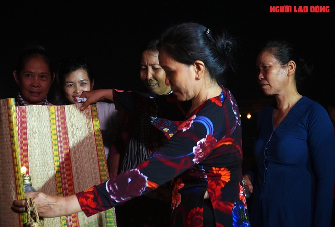 Trải nghiệm &ldquo;chợ ma&rdquo; huyền b&iacute;, độc đ&aacute;o ở miền T&acirc;y - Ảnh 7.