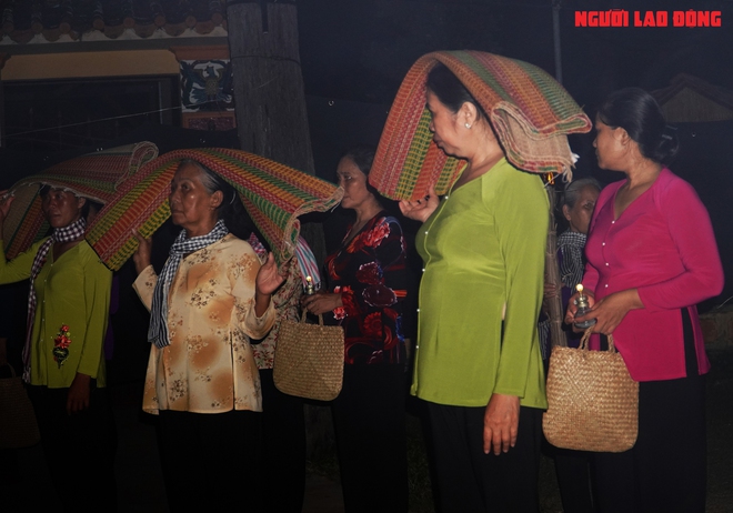 Trải nghiệm &ldquo;chợ ma&rdquo; huyền b&iacute;, độc đ&aacute;o ở miền T&acirc;y - Ảnh 4.