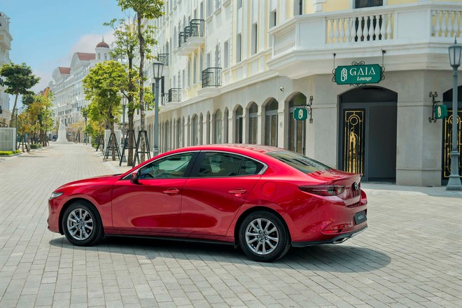 Loạt xe Mazda tăng giá: CX-3 phá mức giá thấp kỷ lục từng xác lập, Mazda2 vẫn rẻ nhất phân khúc - Ảnh 6.