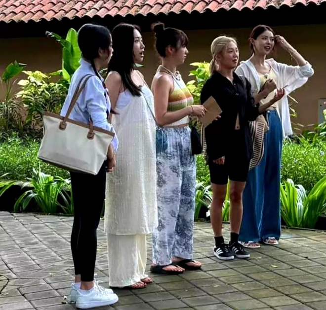 Nữ idol đình đám Gen 2 có động thái lạ sau thời gian bị tạm giữ ở Bali! - Ảnh 2.