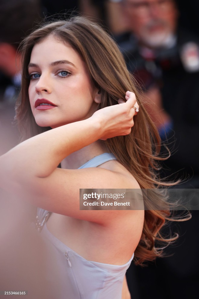 Thảm đỏ Cannes ngày 8: Thiên thần Victorias Secret đại chiến, phô visual và sắc vóc khét lẹt! - Ảnh 7.