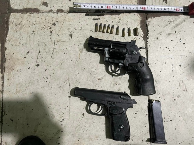 C&ocirc;ng an TPHCM triệt ph&aacute; nhiều chuy&ecirc;n &aacute;n ma t&uacute;y lớn, xuy&ecirc;n quốc gia c&oacute; trang bị vũ kh&iacute; - Ảnh 2.