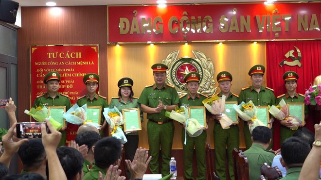 C&ocirc;ng an TPHCM triệt ph&aacute; nhiều chuy&ecirc;n &aacute;n ma t&uacute;y lớn, xuy&ecirc;n quốc gia c&oacute; trang bị vũ kh&iacute; - Ảnh 1.