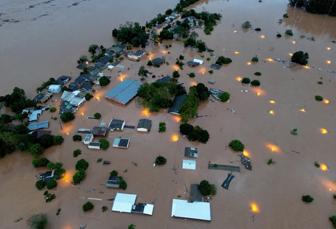 Cận cảnh thiệt hại thảm khốc do lũ lụt lịch sử ở Brazil - Ảnh 14.