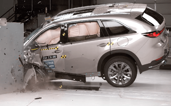 Một chủ xe Mazda hết hồn khi xe phanh gấp ở vận tốc 130km/h không rõ lý do, hãng cho lập trình lại gần 10.000 chiếc vì phát hiện lỗi nghiêm trọng - Ảnh 3.