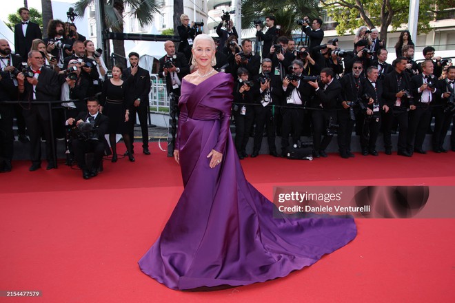 Thảm đỏ Cannes ngày 11: Bình An - Phương Nga lần đầu đổ bộ, đỉnh nhất là siêu mẫu Coco Rocha và Á hậu Hoàn vũ! - Ảnh 14.