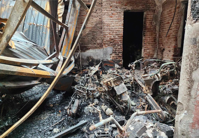 Những nguyên nhân chí mạng khiến 14 người trong vụ cháy ở Trung Kính không còn lối thoát - Ảnh 4.