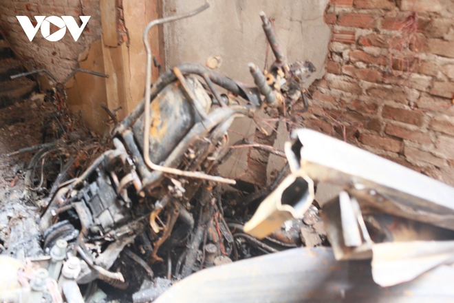 Hình ảnh tang thương bên trong ngôi nhà trọ bị cháy ở Trung Kính, Hà Nội - Ảnh 11.
