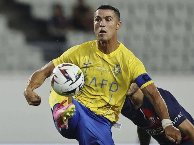 Vì sao Ronaldo có ghi cả trăm bàn ở Al Nassr cũng không có cửa giành Quả bóng vàng 2024? - Ảnh 2.