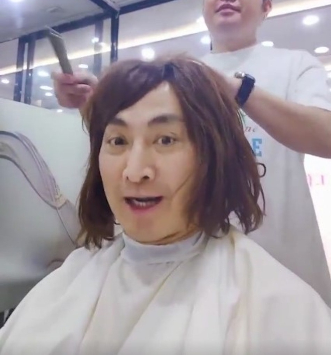 Không nhận ra Triển Chiêu đẹp trai nhất màn ảnh một thời, tóc tai luộm thuộm khiến netizen ngỡ ngàng - Ảnh 1.