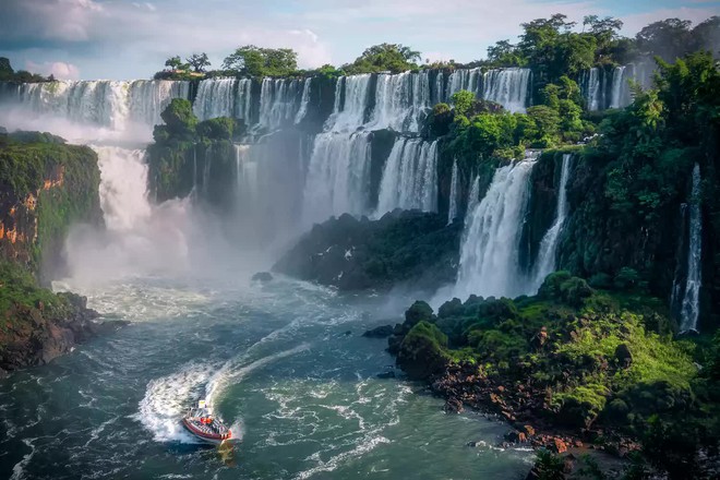 Chiêm ngưỡng 21 thác nước đẹp nhất thế giới: Việt Nam có tên, là thác nắm kỷ lục Đông Nam Á - Ảnh 9.
