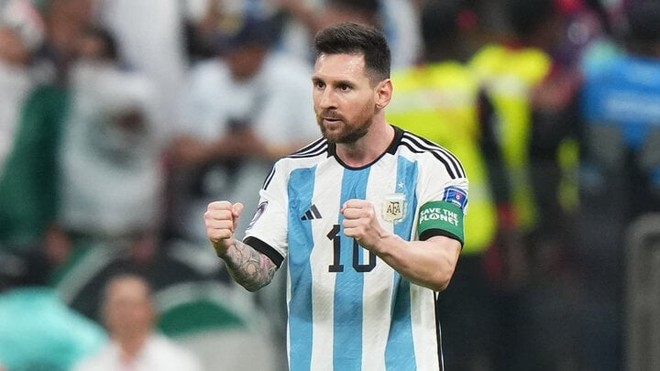 Bí mật trong cốc nước thần khiến Messi mê mệt, vừa ôm cúp vừa thưởng thức - Ảnh 2.