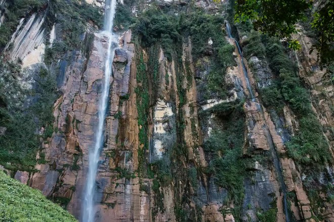 Chiêm ngưỡng 21 thác nước đẹp nhất thế giới: Việt Nam có tên, là thác nắm kỷ lục Đông Nam Á - Ảnh 19.