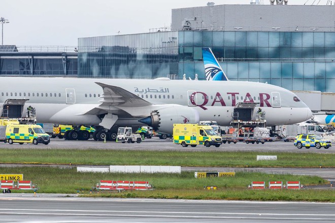 Máy bay Qatar Airways lại gặp nhiễu động nghiêm trọng khiến 12 người bị thương - Ảnh 1.