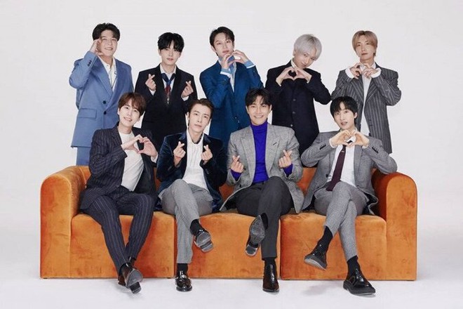 15 thành viên Super Junior hội ngộ đầy đủ sau 15 năm, còn cùng nhau hát bản hit huyền thoại ở đám cưới Ryeowook - Ảnh 11.