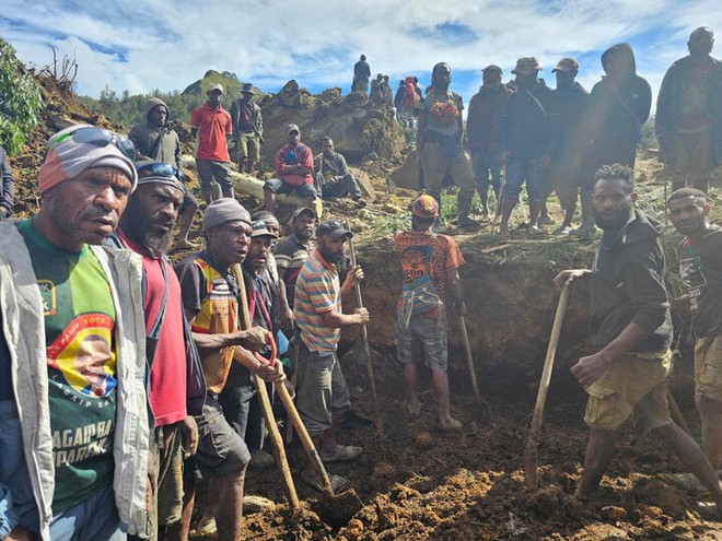 Hơn 2.000 người có thể bị chôn vùi trong lở đất Papua New Guinea - GIẢI TRÍ