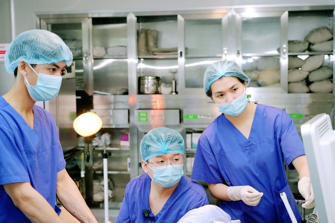 Mẹ mang gene bệnh nhược cơ Duchenne vẫn sinh con khỏe mạnh nhờ kỹ thuật sàng lọc di truyền - Ảnh 1.