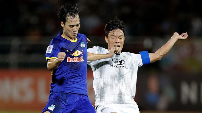 2 cầu thủ Việt Nam rất nhanh và nguy hiểm từng lọt tầm ngắm HLV Kim Sang-sik - Ảnh 1.