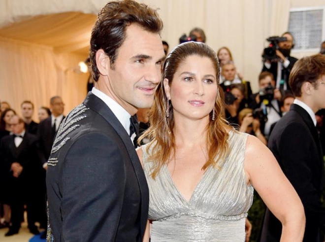 Roger Federer và kỷ niệm khó quên về nụ hôn đầu với bà xã hơn tuổi: Cô ấy gọi tôi là cậu nhóc - Ảnh 1.