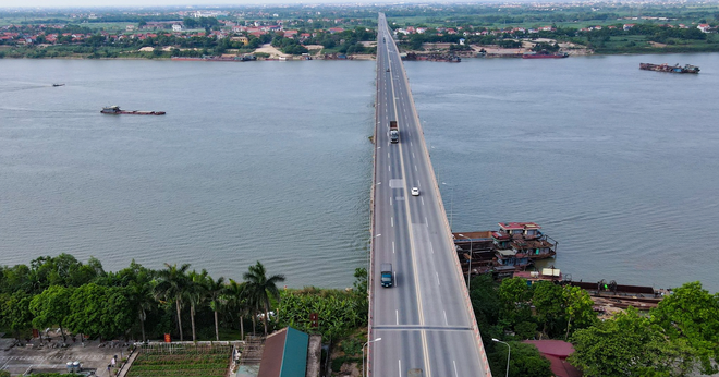 Có 1 điểm đến nằm rất gần Hà Nội, được ví như Đà Lạt của miền Bắc: Đi qua cầu vượt sông dài nhất Việt Nam - Ảnh 2.