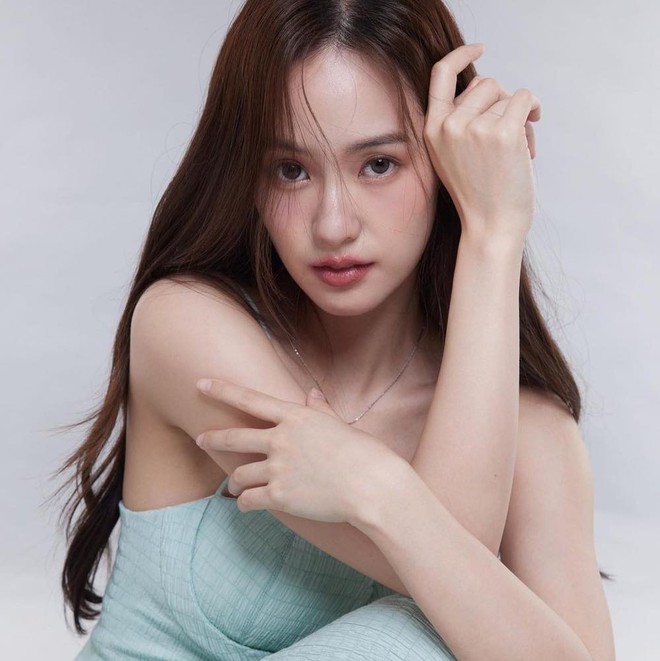 Cô gái được cho là nàng thơ mới của Sơn Tùng: Hot girl số 1 Thái Lan, visual xinh cỡ nào mà được gọi là búp bê Barbie Đông Nam Á? - Ảnh 8.